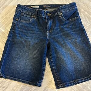 Kut from the Kloth Women’s Catherine Blue Denim Boyfriend Short - Size 4